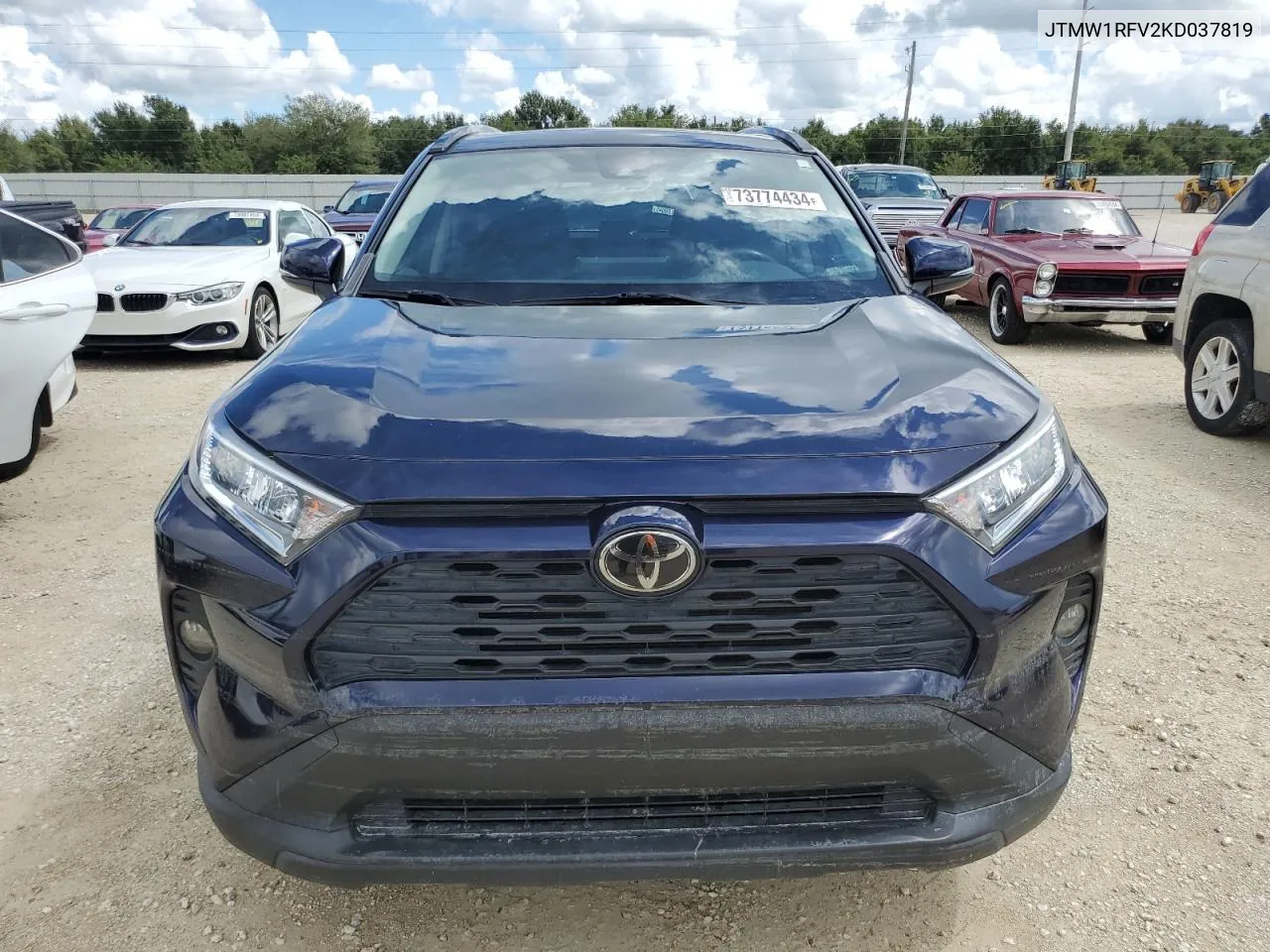 2019 Toyota Rav4 Xle VIN: JTMW1RFV2KD037819 Lot: 73774434