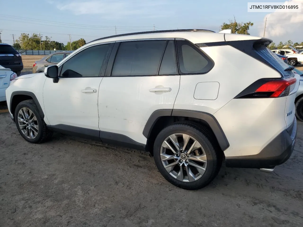 JTMC1RFV8KD016895 2019 Toyota Rav4 Xle Premium