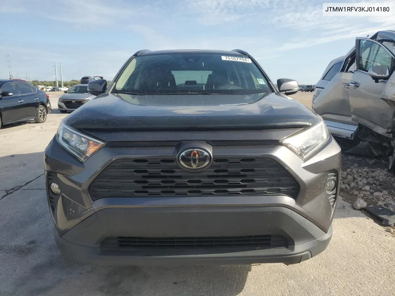 2019 Toyota Rav4 Xle VIN: JTMW1RFV3KJ014180 Lot: 75167794