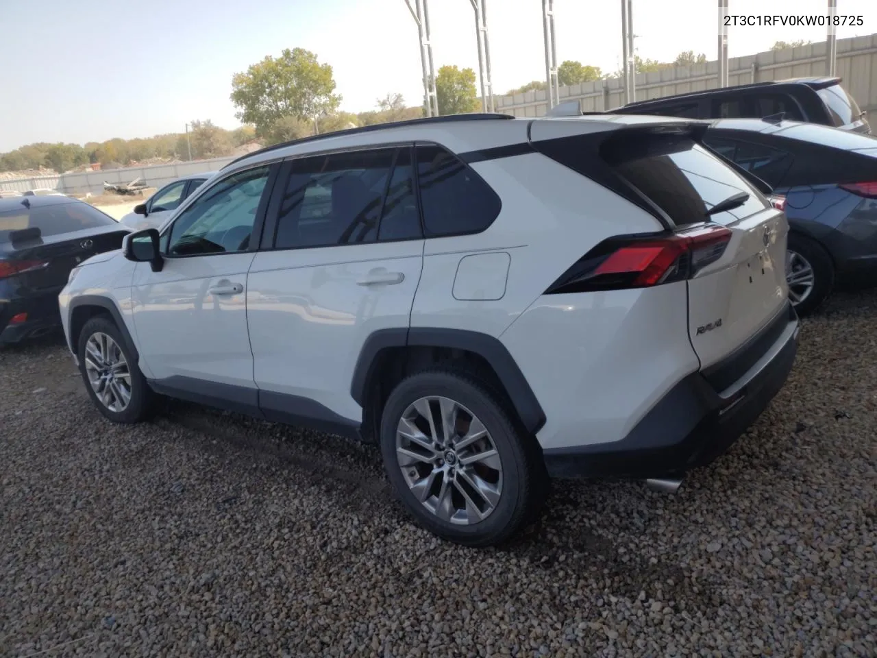 2019 Toyota Rav4 Xle Premium VIN: 2T3C1RFV0KW018725 Lot: 75300444