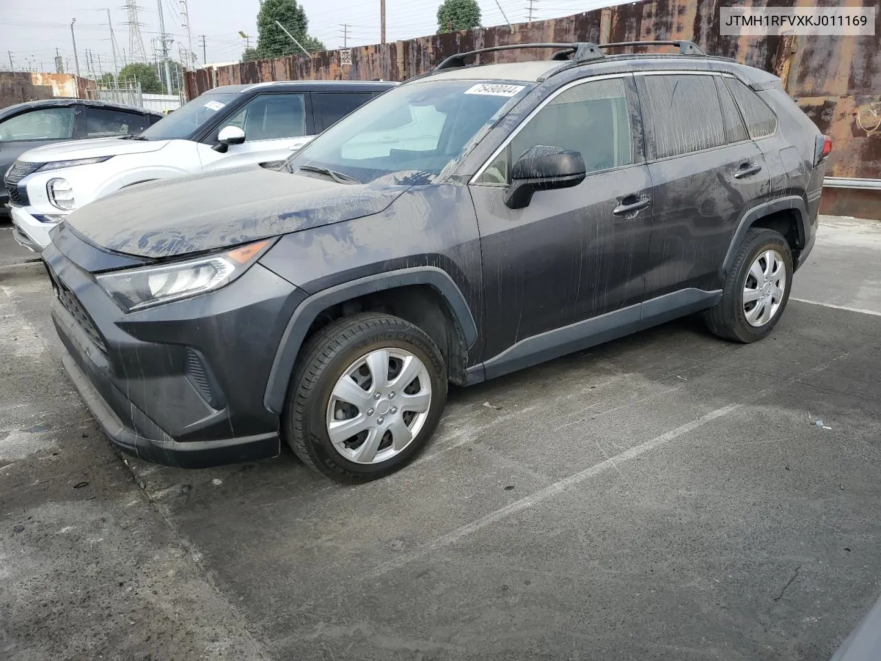 2019 Toyota Rav4 Le VIN: JTMH1RFVXKJ011169 Lot: 75490044