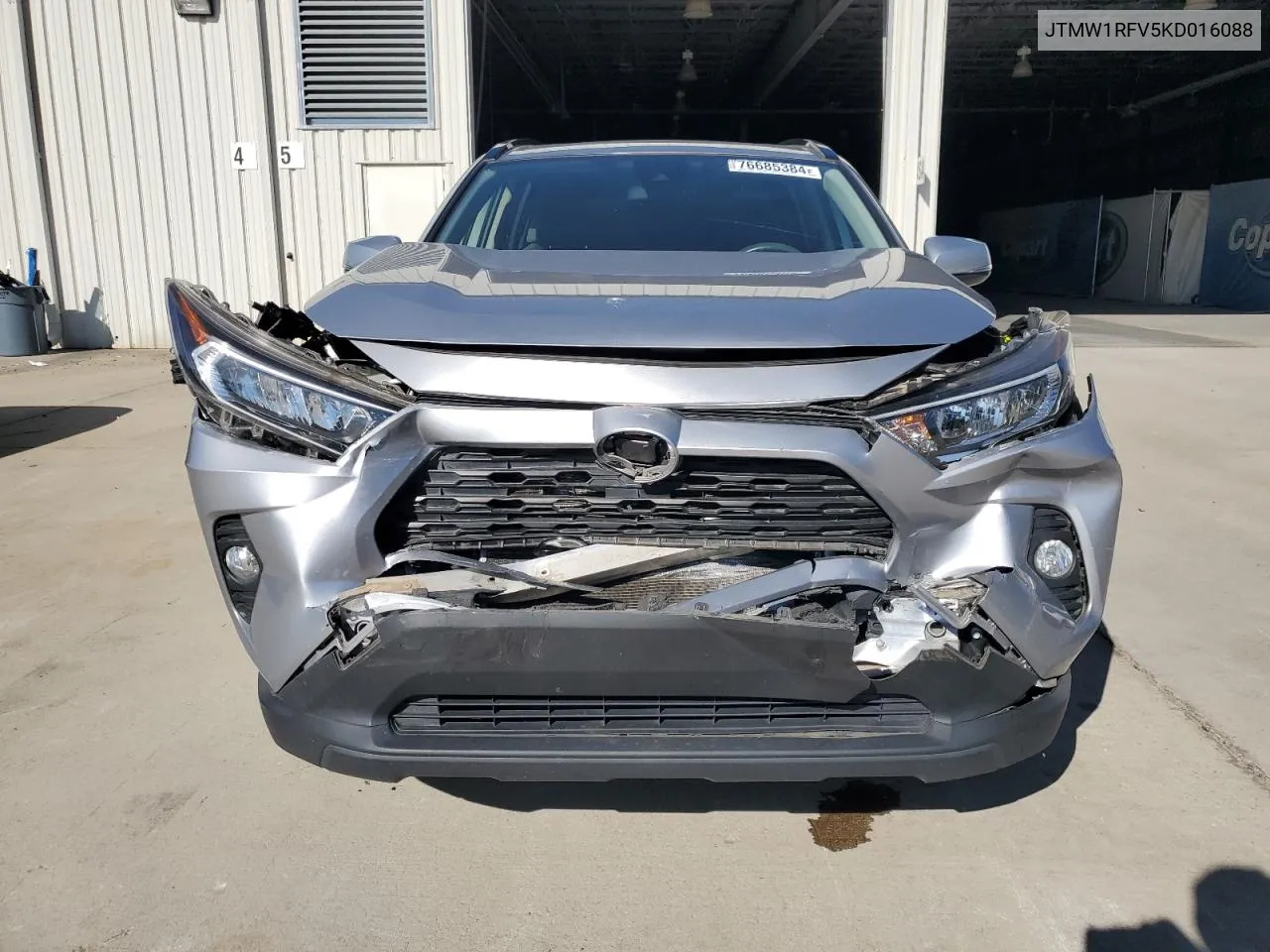 2019 Toyota Rav4 Xle VIN: JTMW1RFV5KD016088 Lot: 76685384