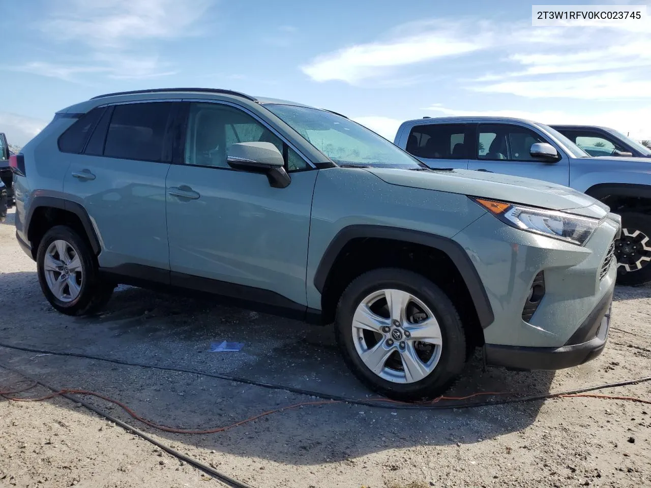 2019 Toyota Rav4 Xle VIN: 2T3W1RFV0KC023745 Lot: 76875564