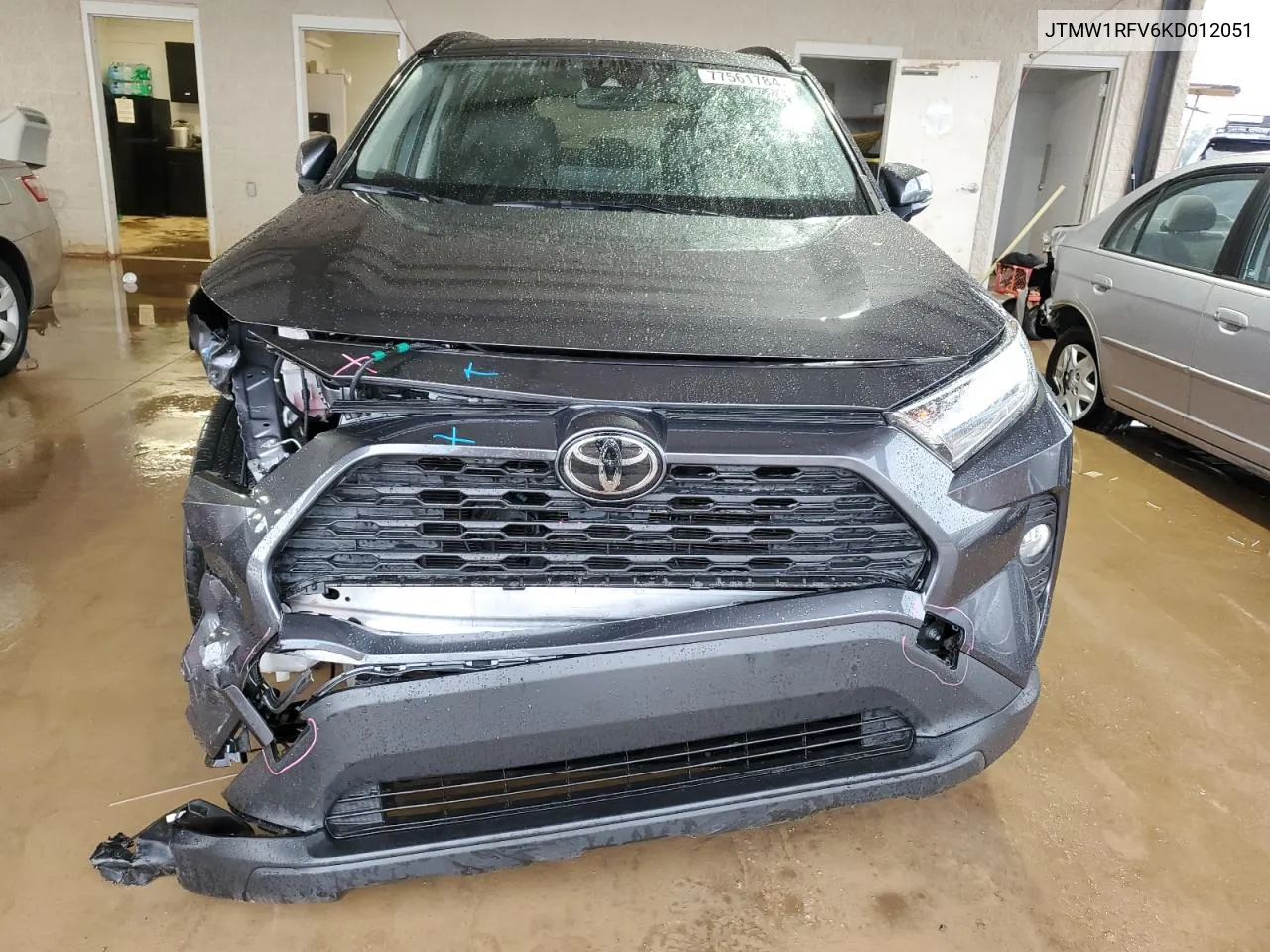 2019 Toyota Rav4 Xle VIN: JTMW1RFV6KD012051 Lot: 77561784