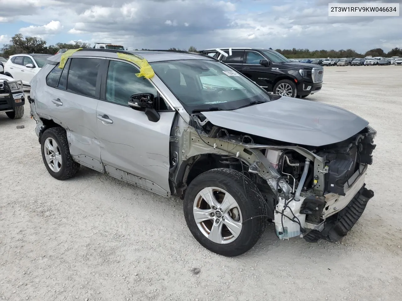 2019 Toyota Rav4 Xle VIN: 2T3W1RFV9KW046634 Lot: 77804024