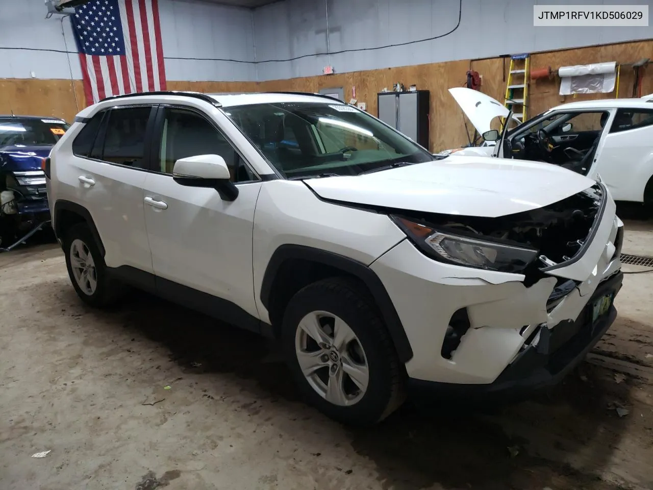 2019 Toyota Rav4 Xle VIN: JTMP1RFV1KD506029 Lot: 80095384