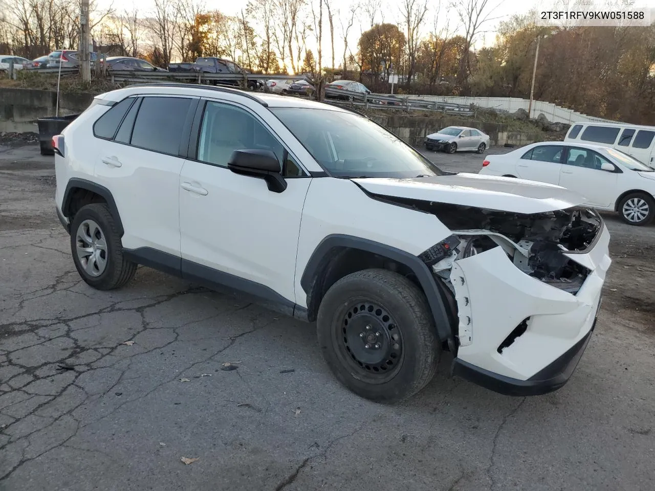 2019 Toyota Rav4 Le VIN: 2T3F1RFV9KW051588 Lot: 80205484