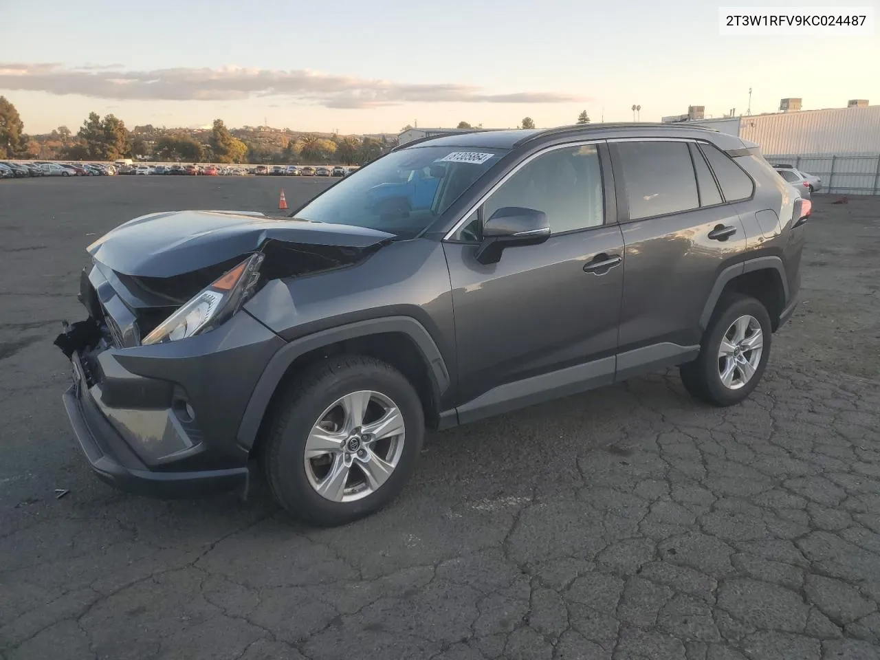 2019 Toyota Rav4 Xle VIN: 2T3W1RFV9KC024487 Lot: 81305864