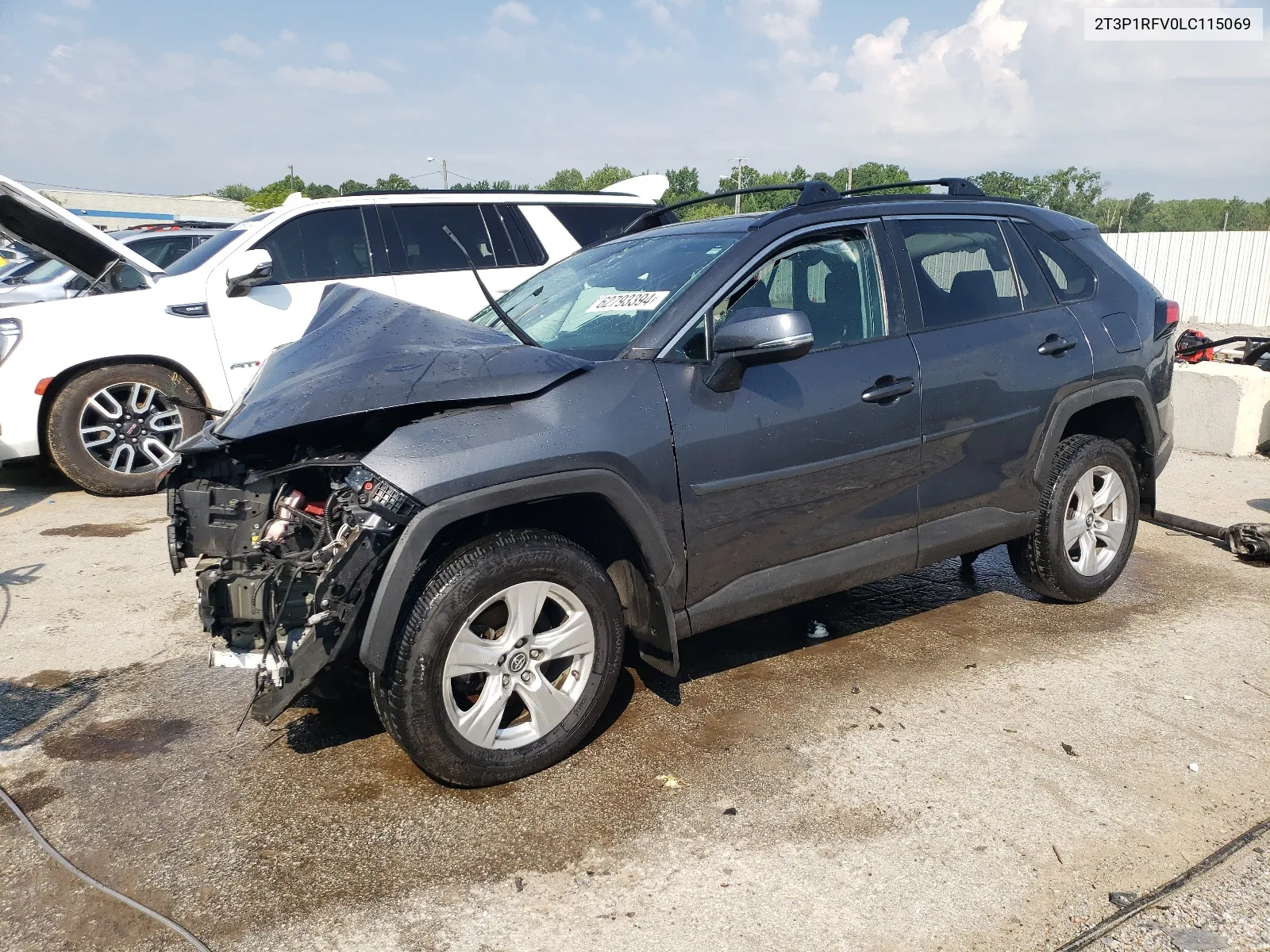 2T3P1RFV0LC115069 2020 Toyota Rav4 Xle