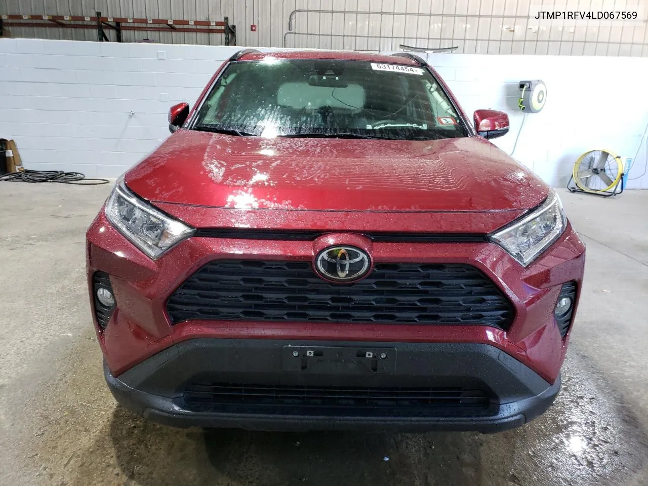 2020 Toyota Rav4 Xle VIN: JTMP1RFV4LD067569 Lot: 63174454