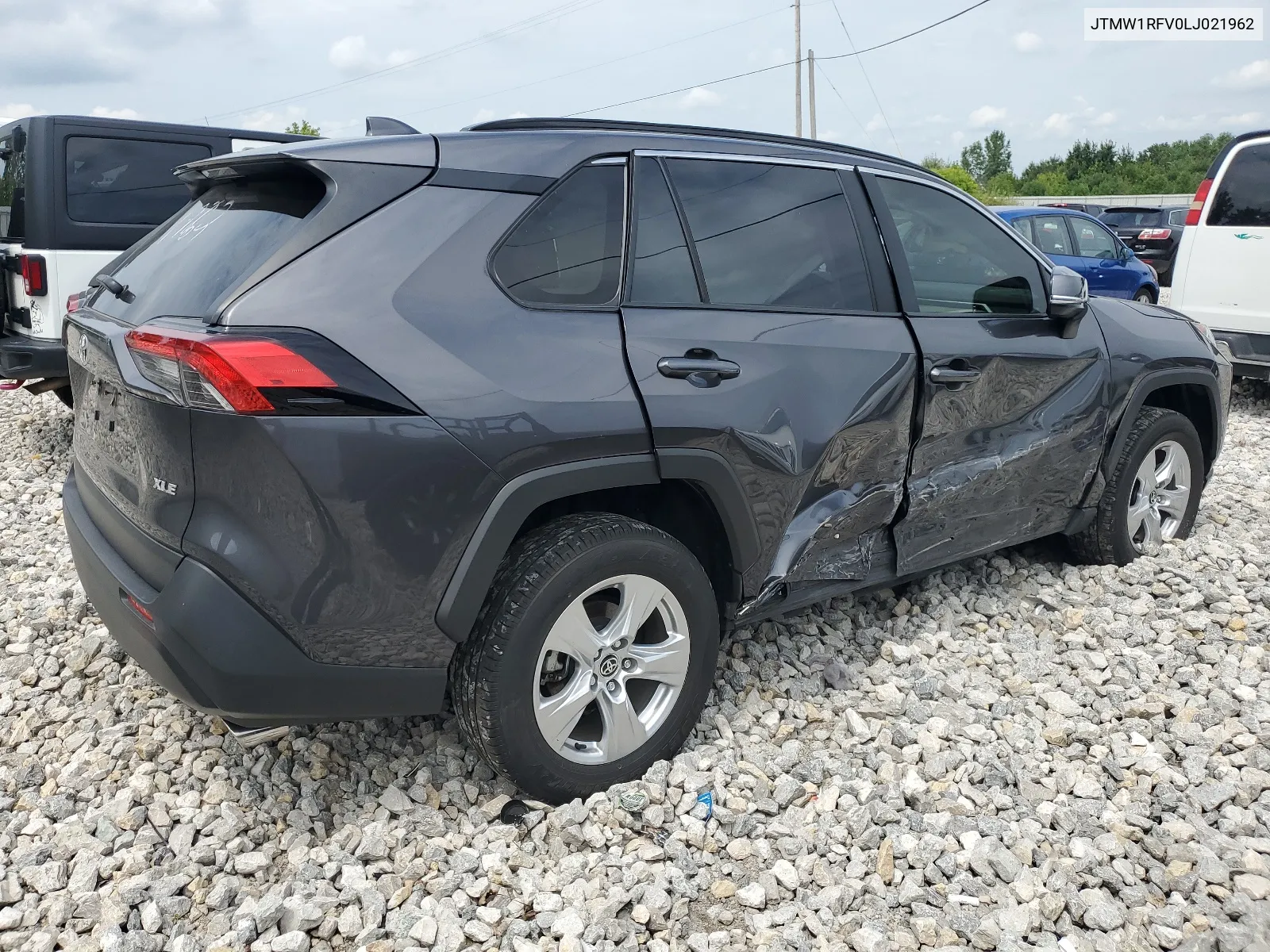 2020 Toyota Rav4 Xle VIN: JTMW1RFV0LJ021962 Lot: 65172714