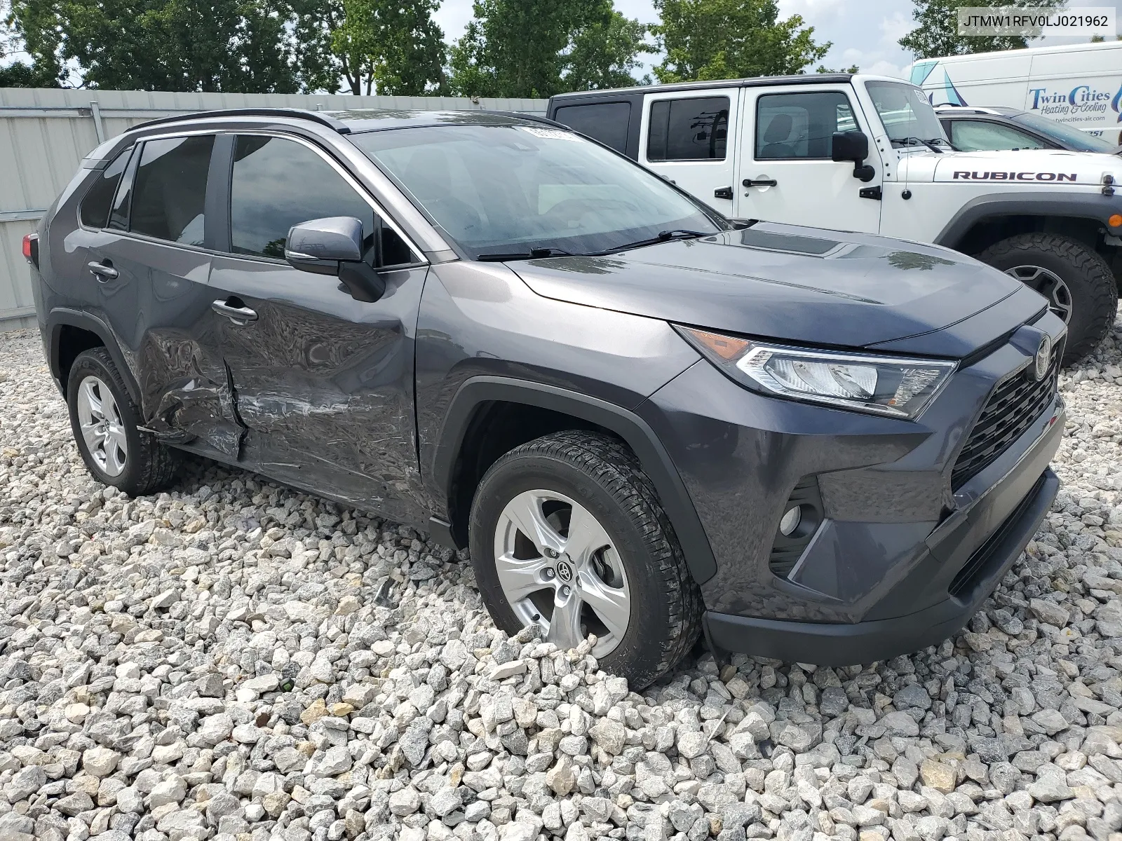 2020 Toyota Rav4 Xle VIN: JTMW1RFV0LJ021962 Lot: 65172714