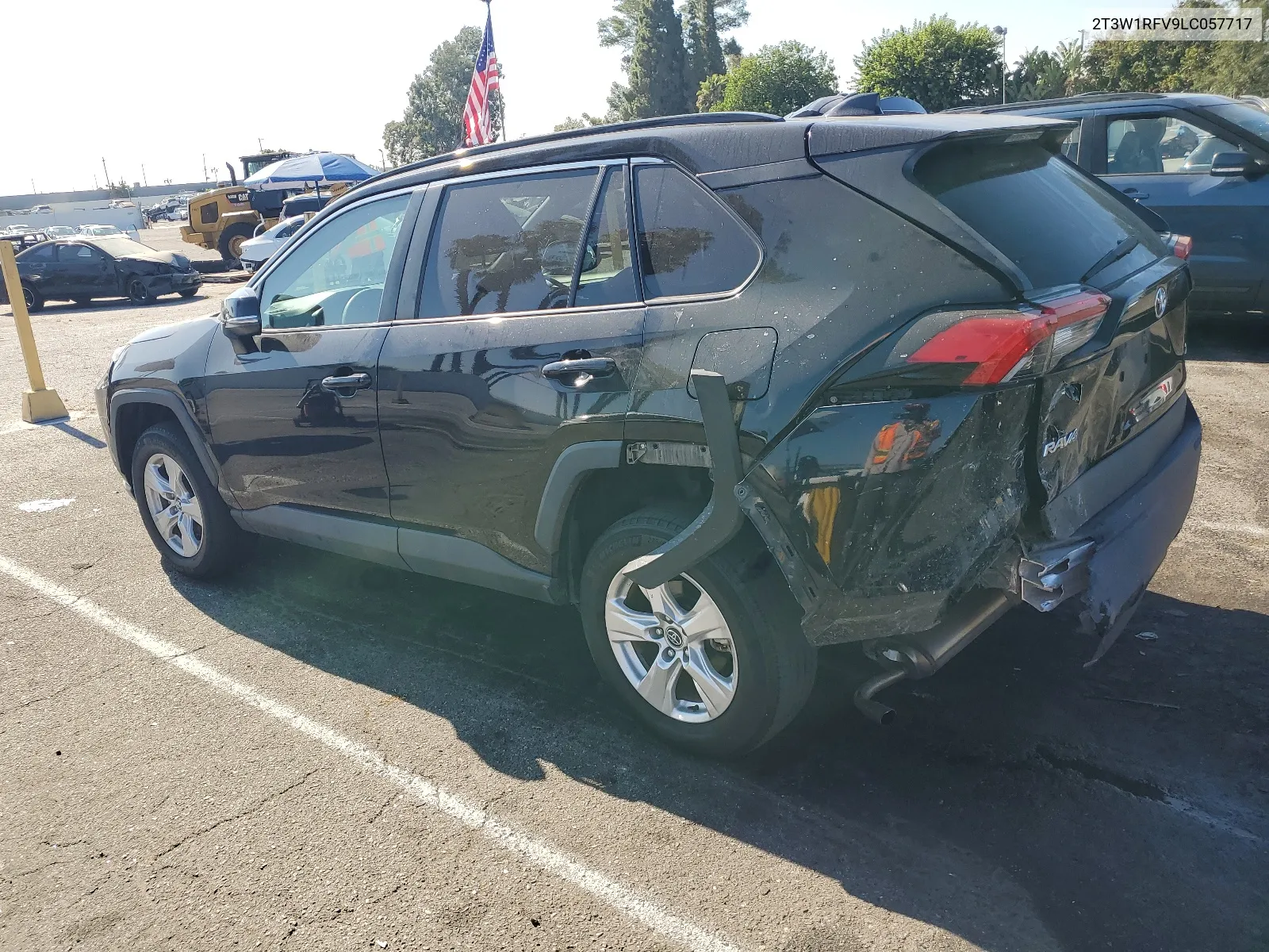 2020 Toyota Rav4 Xle VIN: 2T3W1RFV9LC057717 Lot: 65592244