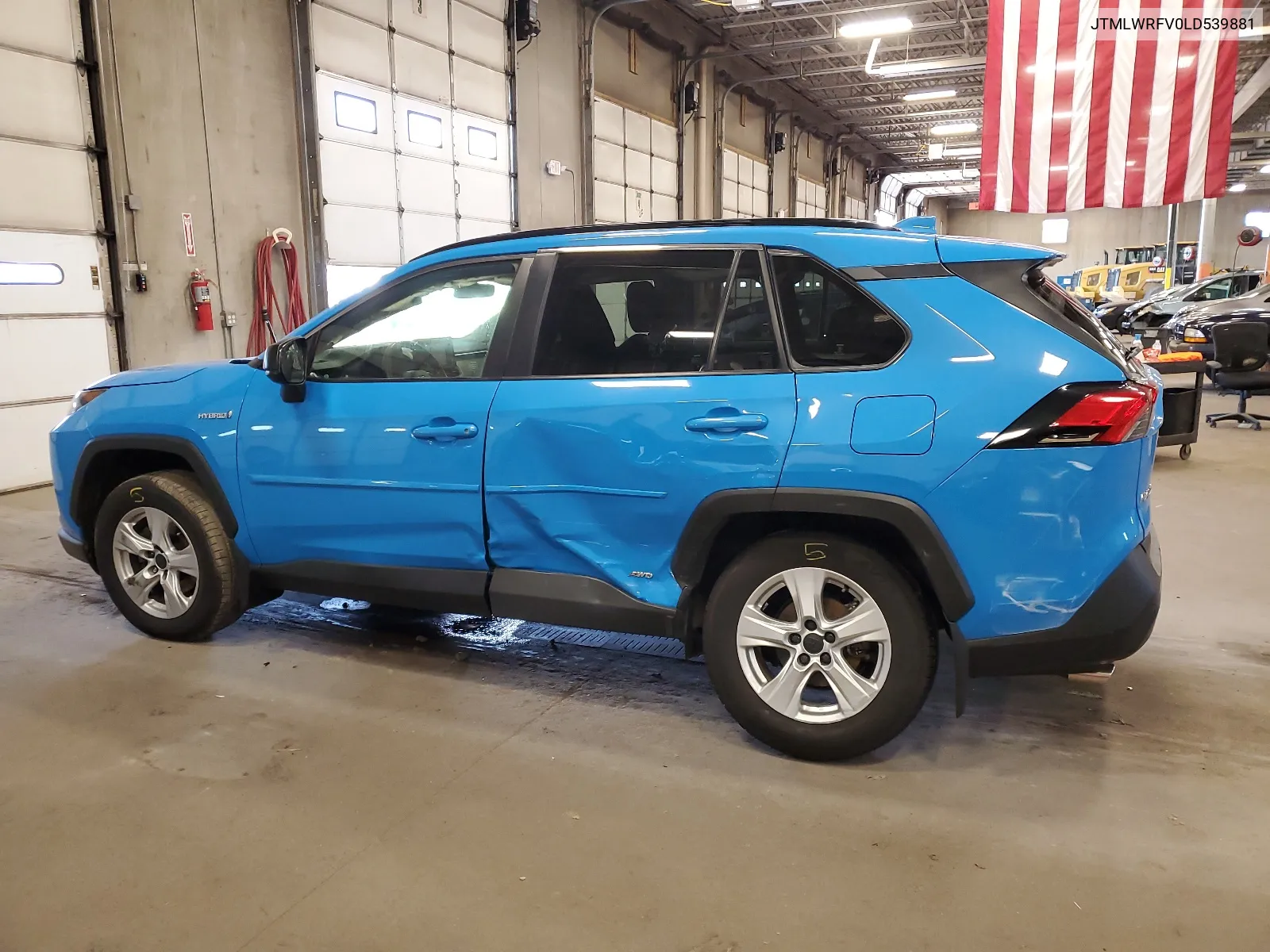 JTMLWRFV0LD539881 2020 Toyota Rav4 Le