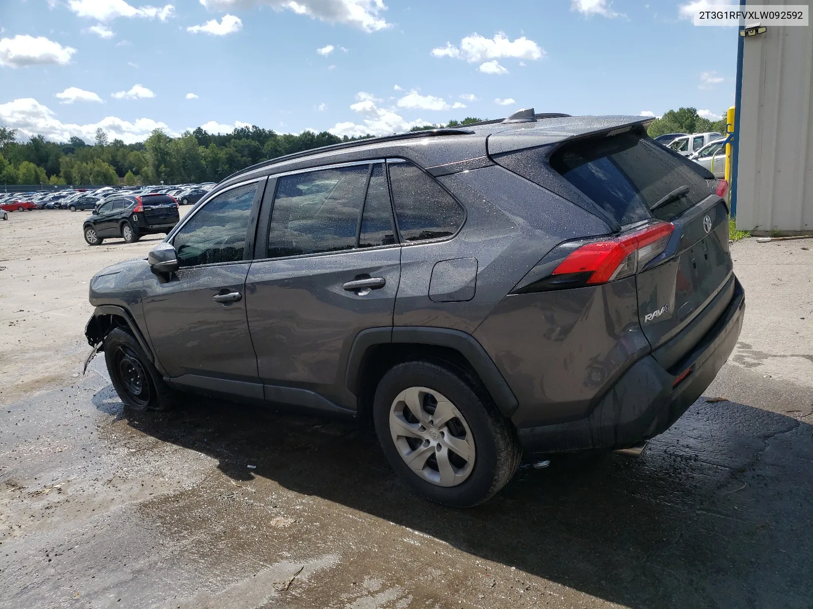 2T3G1RFVXLW092592 2020 Toyota Rav4 Le