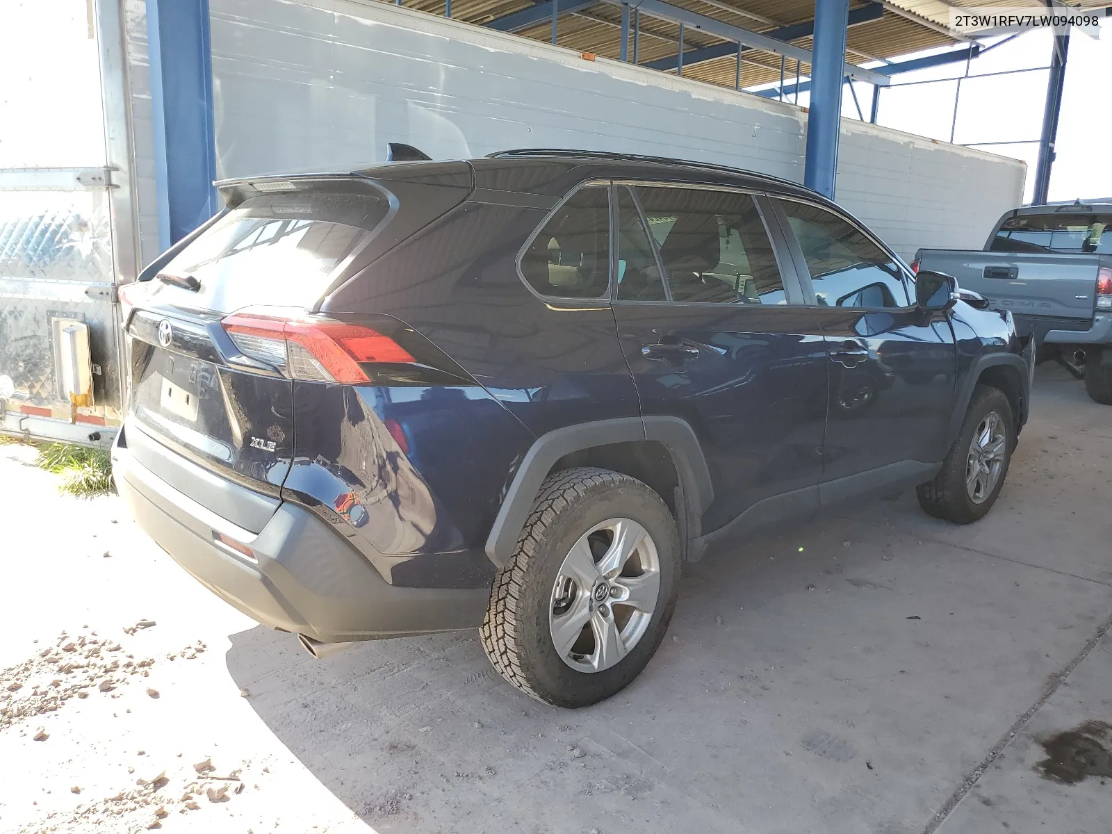 2T3W1RFV7LW094098 2020 Toyota Rav4 Xle