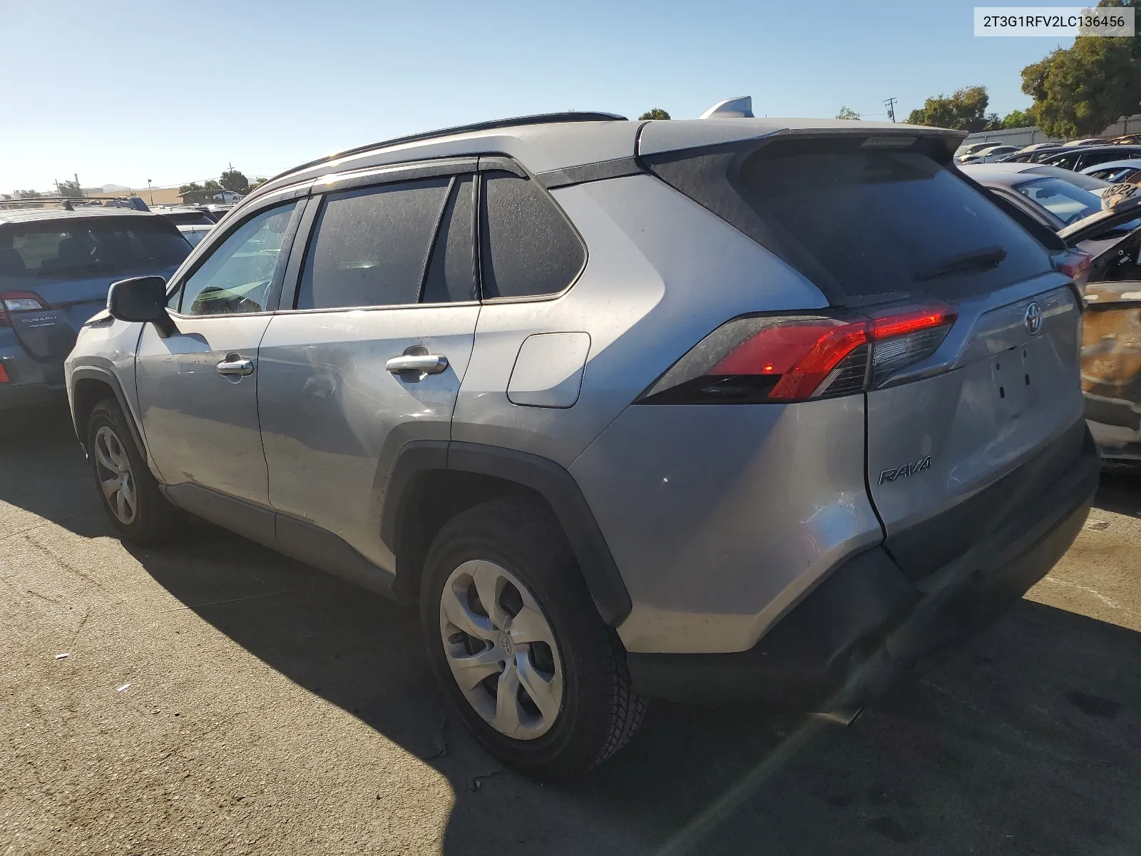 2T3G1RFV2LC136456 2020 Toyota Rav4 Le