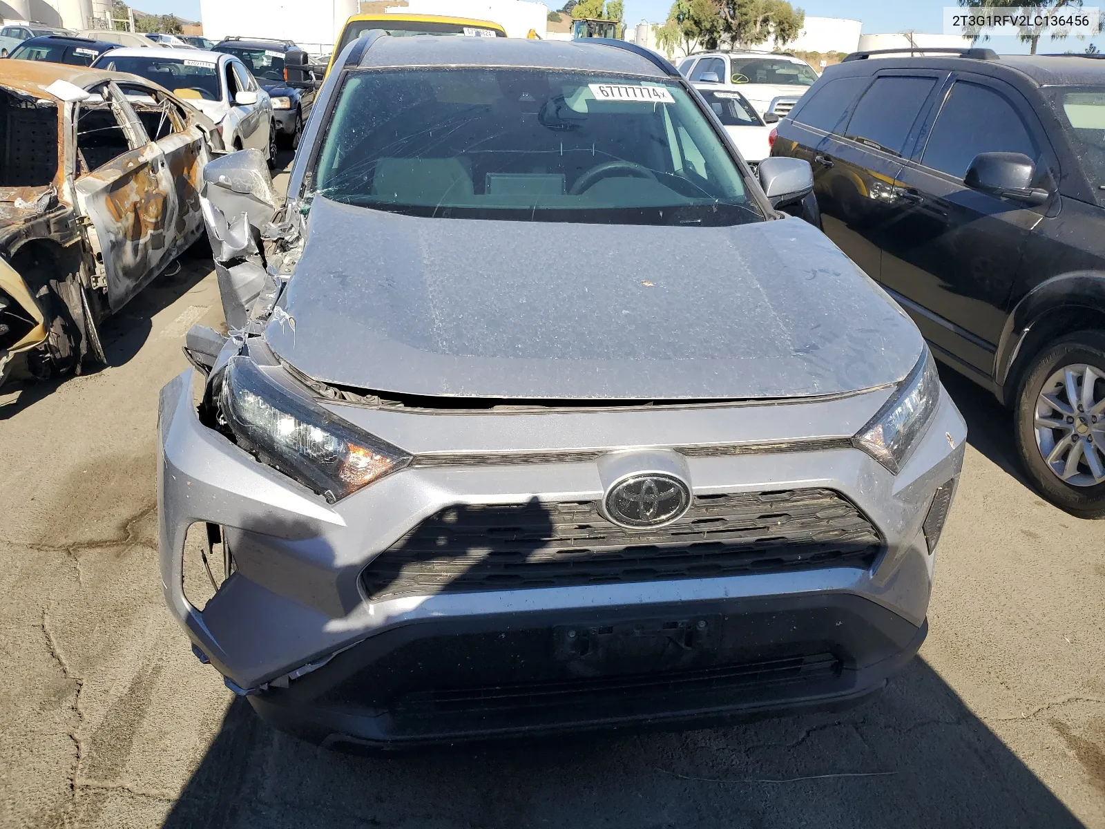 2T3G1RFV2LC136456 2020 Toyota Rav4 Le