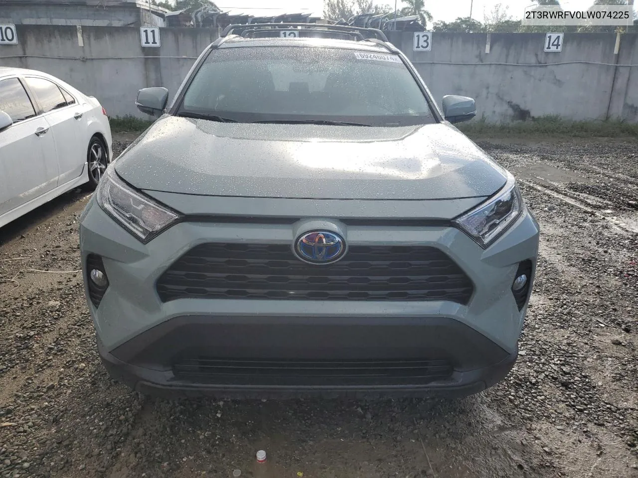 2020 Toyota Rav4 Xle VIN: 2T3RWRFV0LW074225 Lot: 69246074