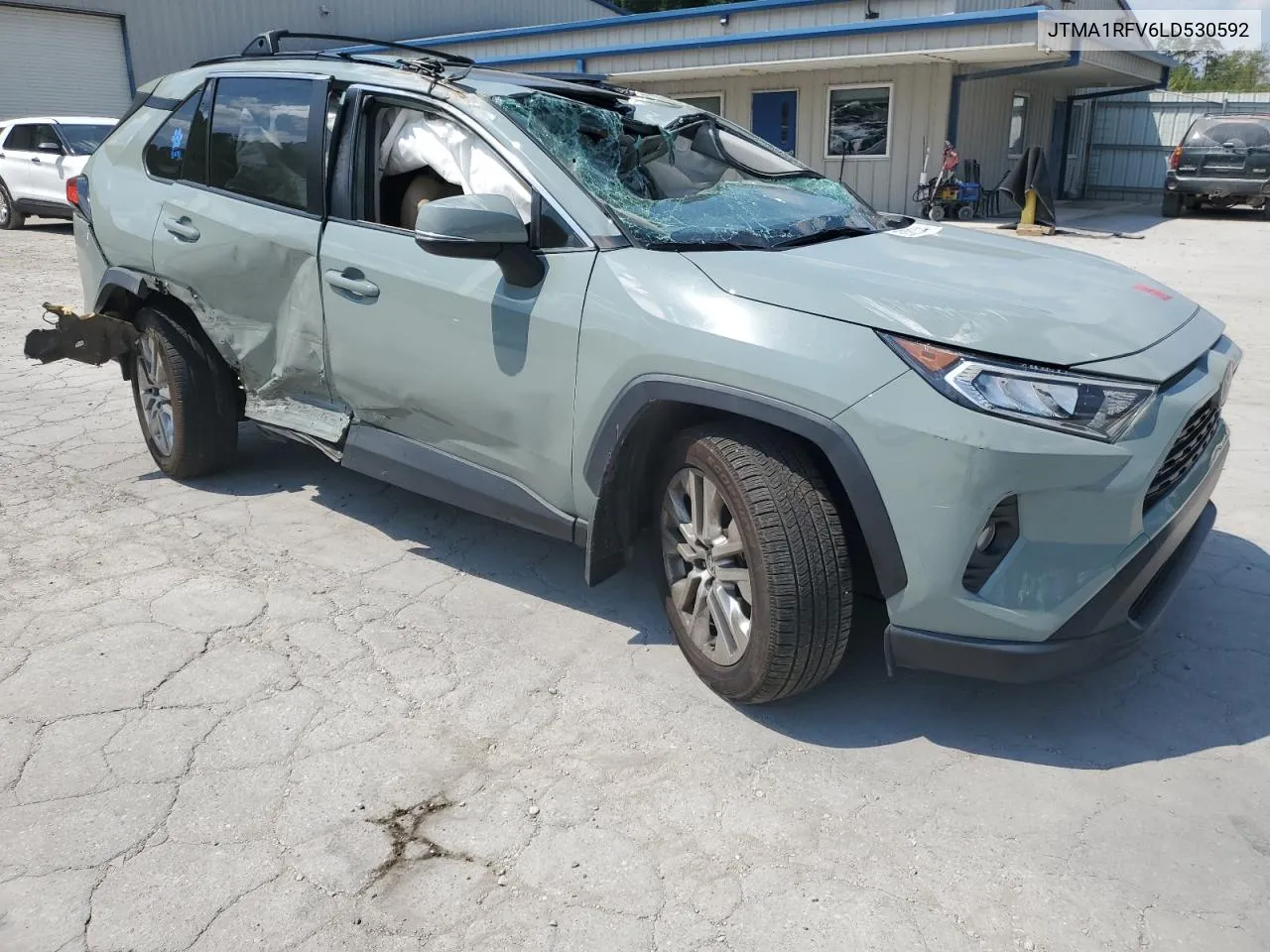 2020 Toyota Rav4 Xle Premium VIN: JTMA1RFV6LD530592 Lot: 69389244