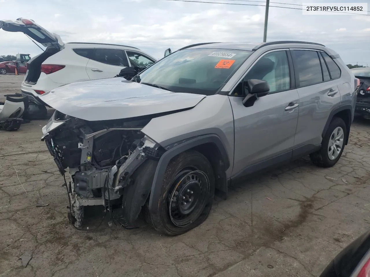 2T3F1RFV5LC114852 2020 Toyota Rav4 Le