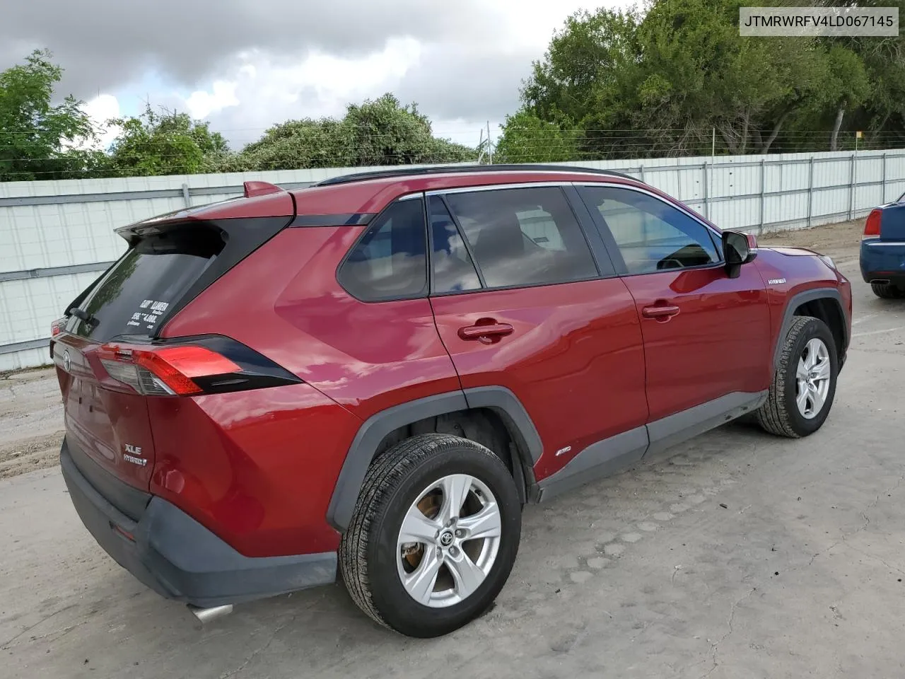 2020 Toyota Rav4 Xle VIN: JTMRWRFV4LD067145 Lot: 71603694