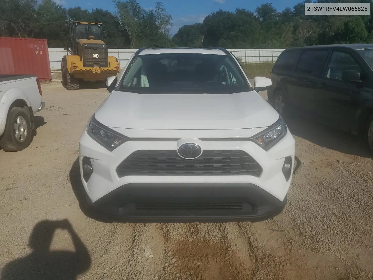 2020 Toyota Rav4 Xle VIN: 2T3W1RFV4LW066825 Lot: 73454774