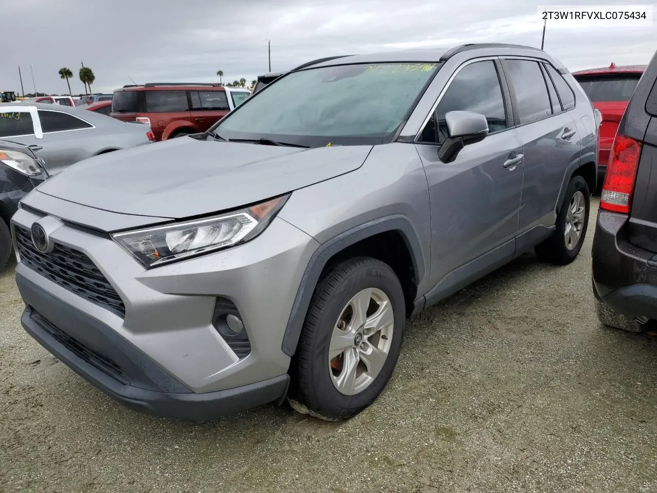 2020 Toyota Rav4 Xle VIN: 2T3W1RFVXLC075434 Lot: 74223594