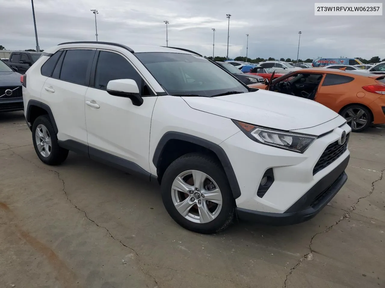 2020 Toyota Rav4 Xle VIN: 2T3W1RFVXLW062357 Lot: 74391924