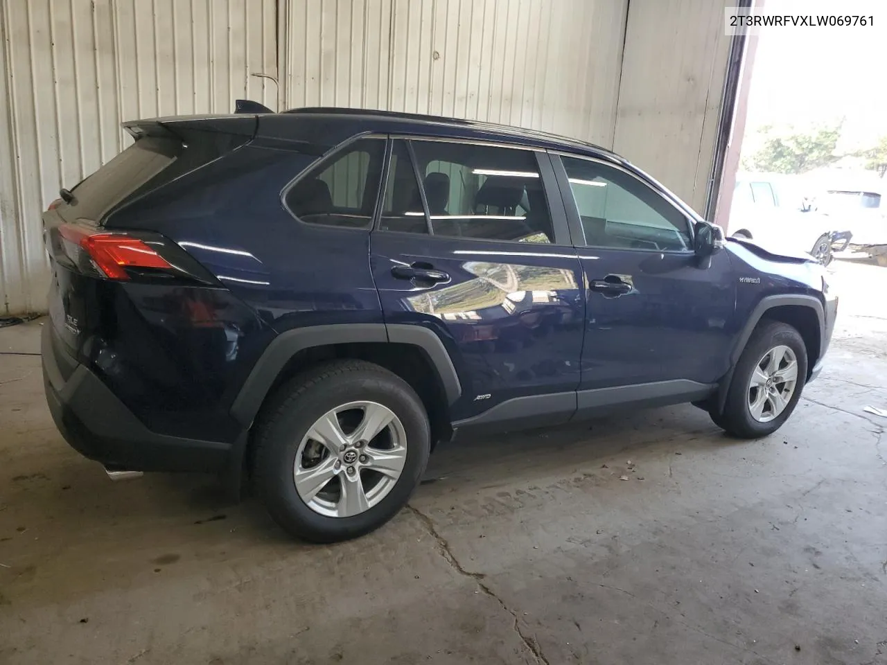 2020 Toyota Rav4 Xle VIN: 2T3RWRFVXLW069761 Lot: 75569264