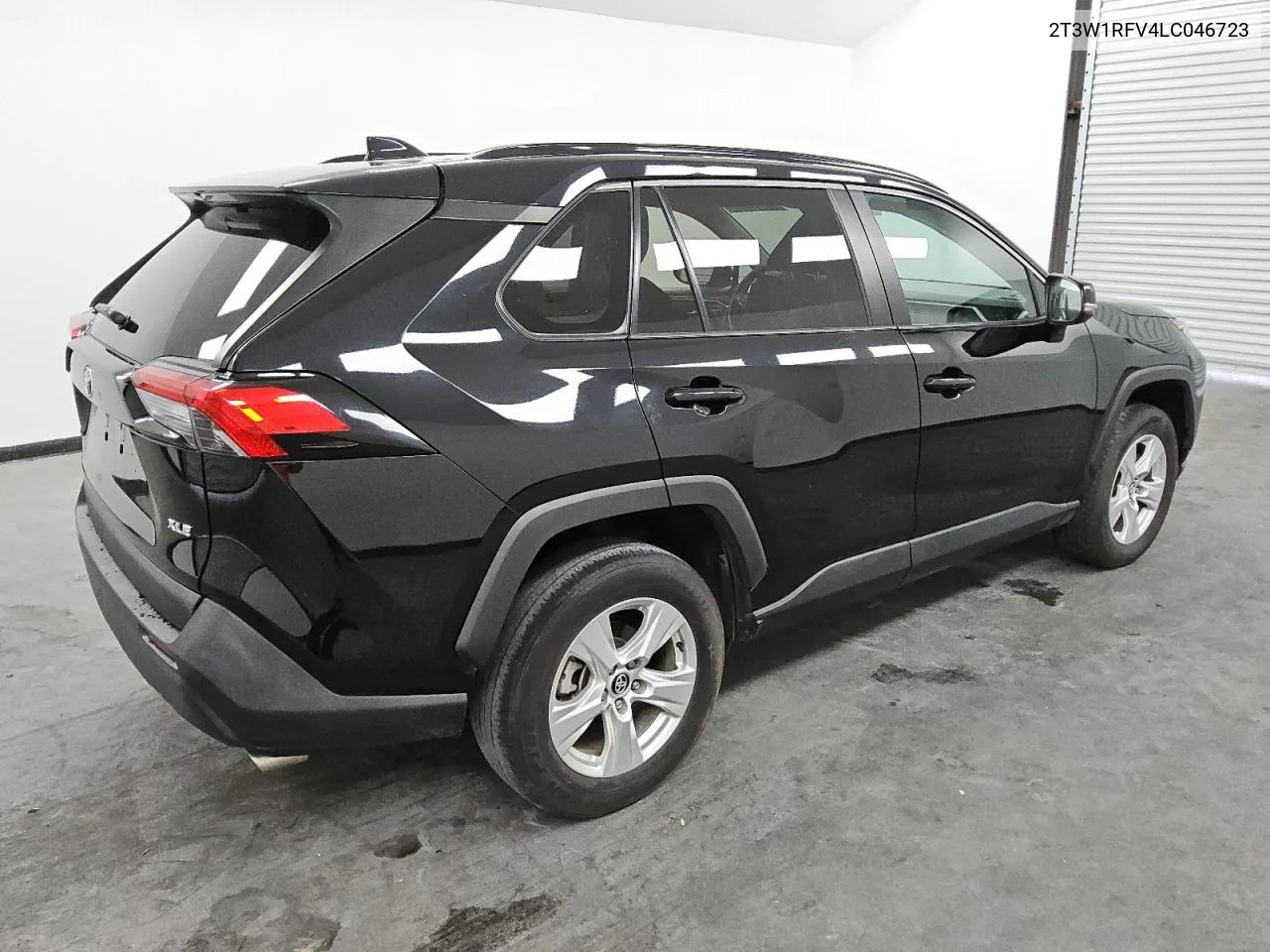 2020 Toyota Rav4 Xle VIN: 2T3W1RFV4LC046723 Lot: 76412754