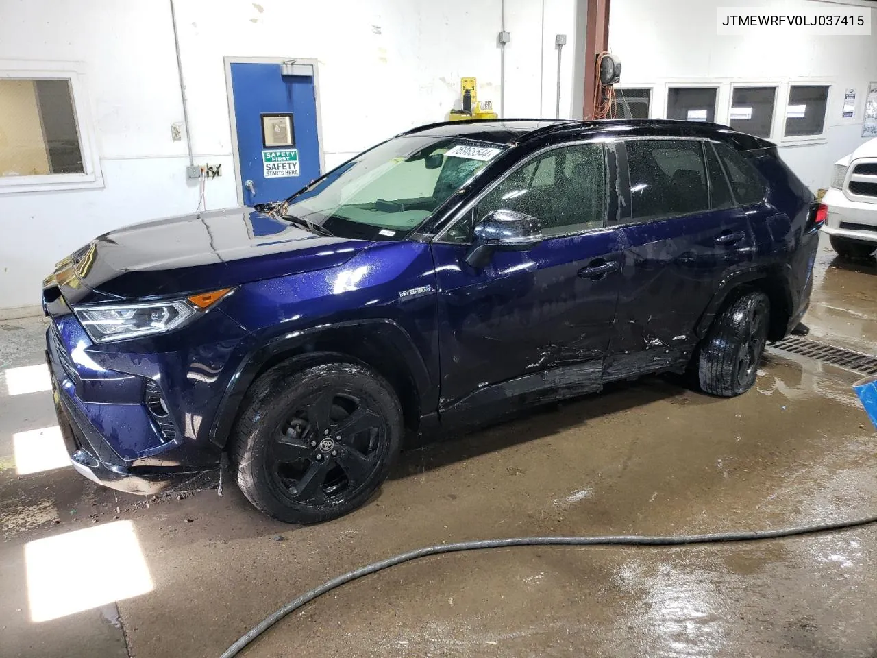 2020 Toyota Rav4 Xse VIN: JTMEWRFV0LJ037415 Lot: 76965544