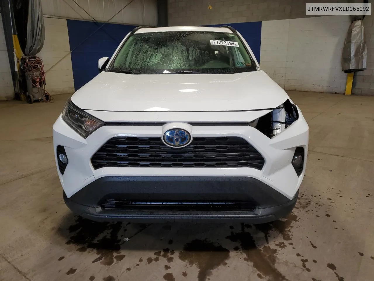 2020 Toyota Rav4 Xle VIN: JTMRWRFVXLD065092 Lot: 77222594