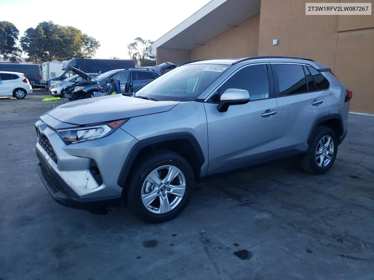 2020 Toyota Rav4 Xle VIN: 2T3W1RFV2LW087267 Lot: 79756524