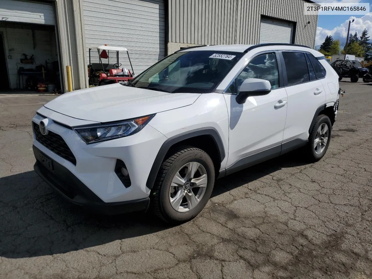 2T3P1RFV4MC165846 2021 Toyota Rav4 Xle