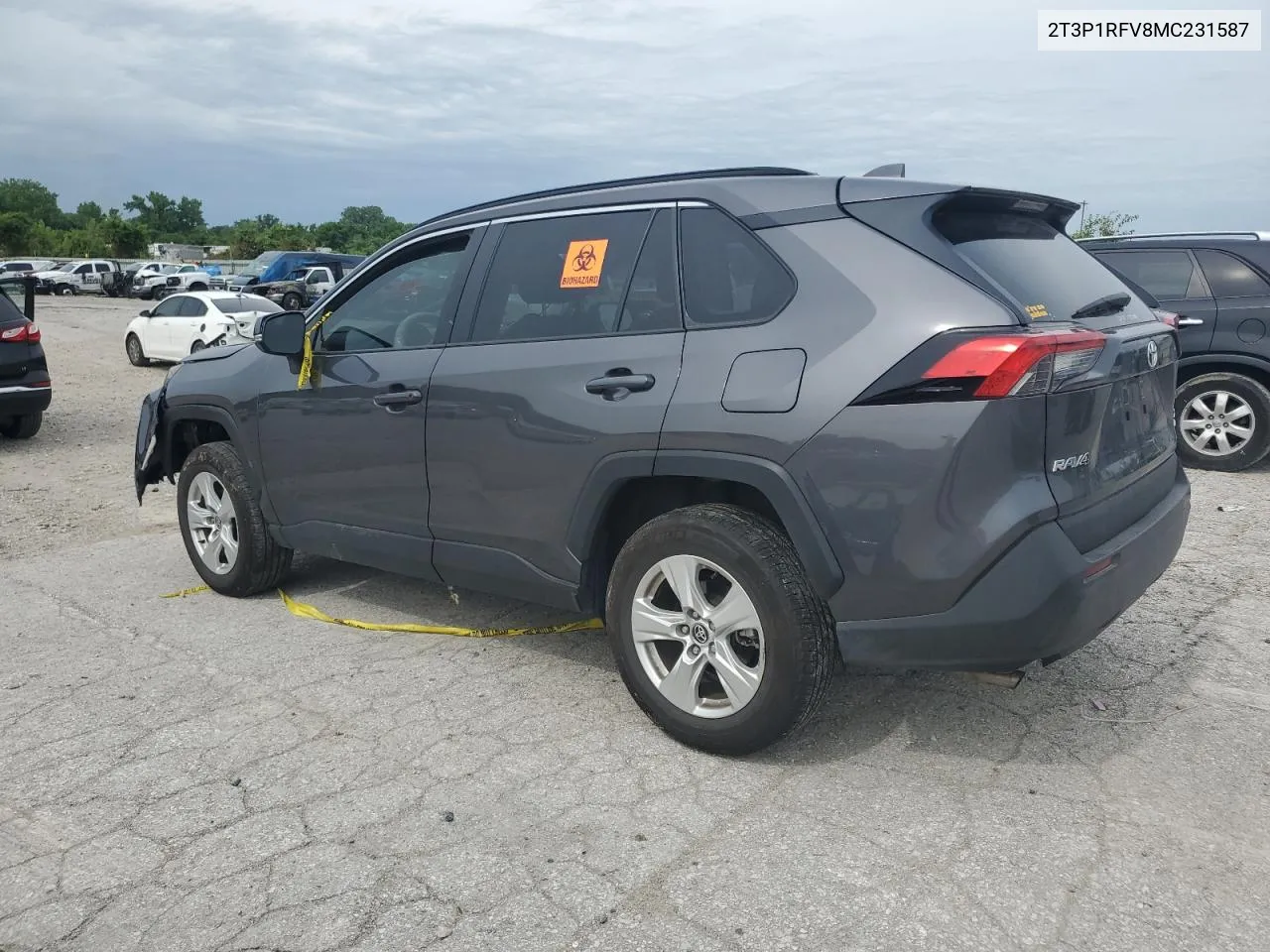 2T3P1RFV8MC231587 2021 Toyota Rav4 Xle