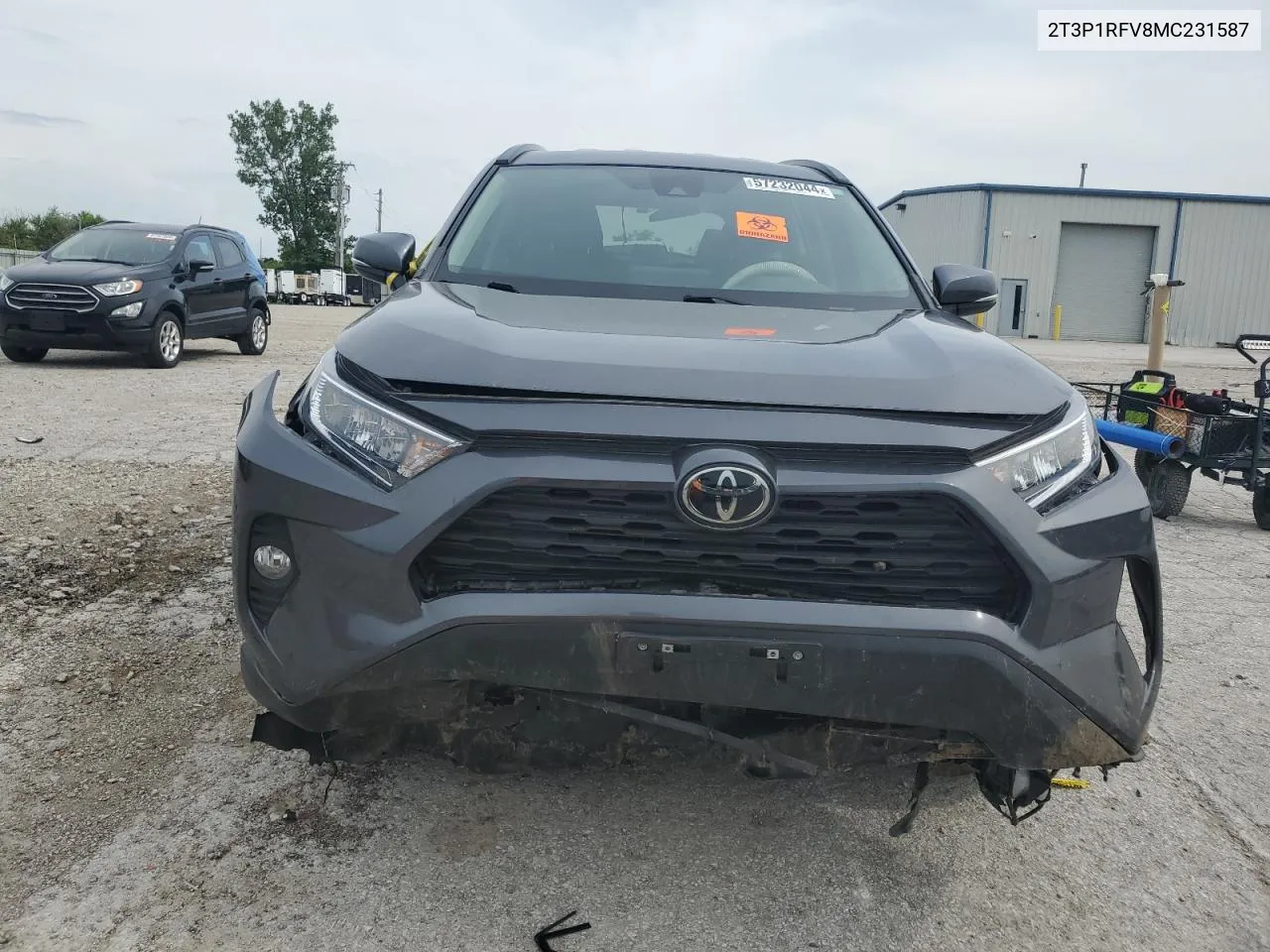 2T3P1RFV8MC231587 2021 Toyota Rav4 Xle