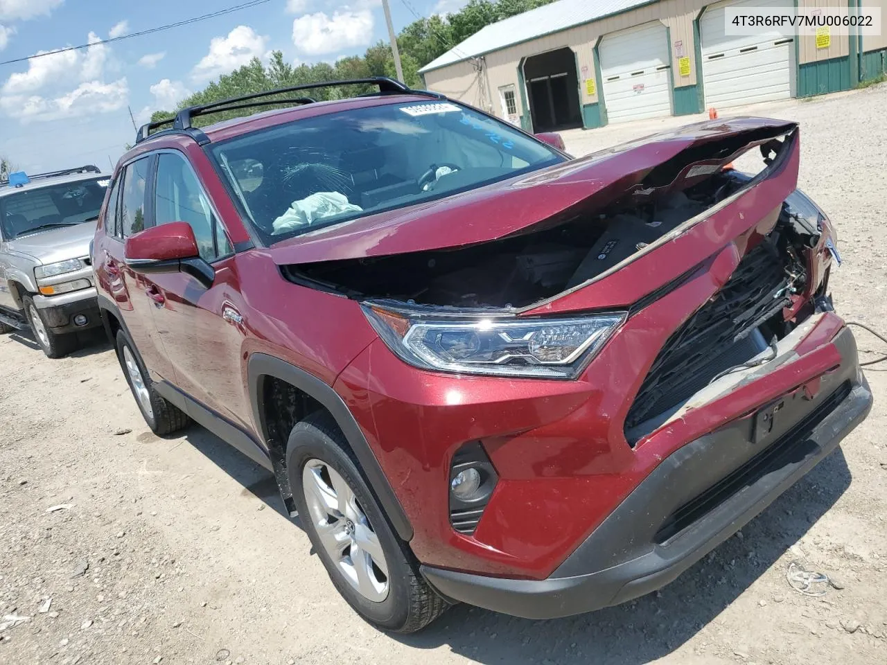 4T3R6RFV7MU006022 2021 Toyota Rav4 Xle