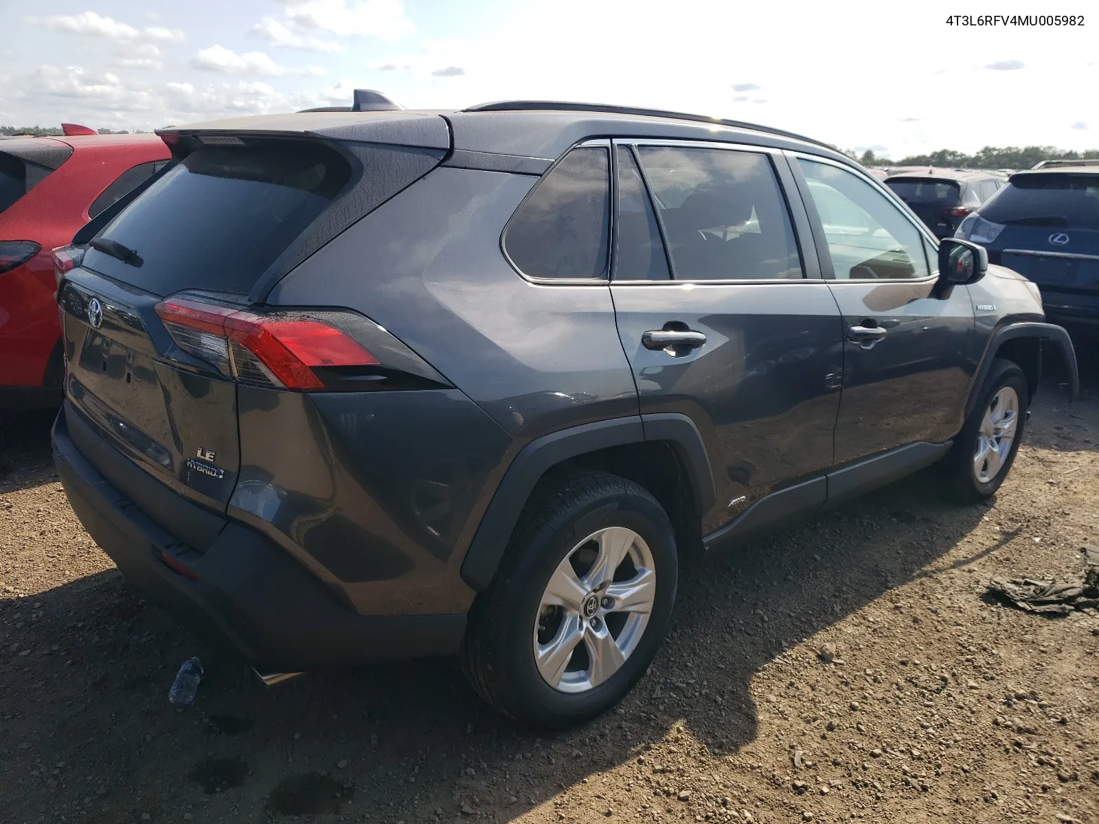 4T3L6RFV4MU005982 2021 Toyota Rav4 Le