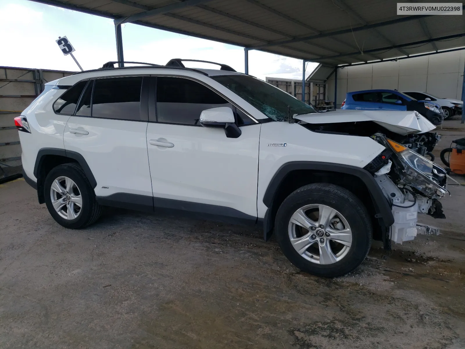 2021 Toyota Rav4 Xle VIN: 4T3RWRFV0MU022398 Lot: 62933924