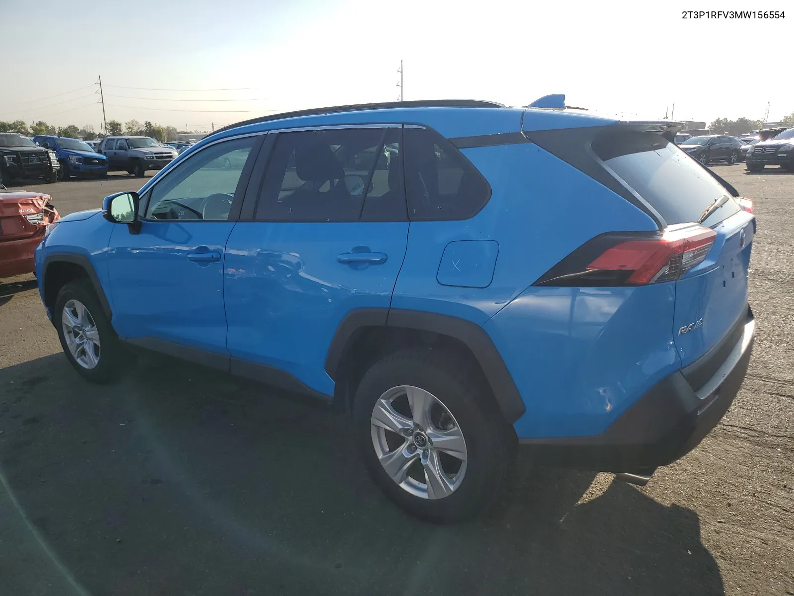 2T3P1RFV3MW156554 2021 Toyota Rav4 Xle