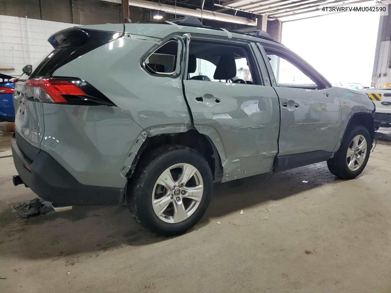 2021 Toyota Rav4 Xle VIN: 4T3RWRFV4MU042590 Lot: 64573934