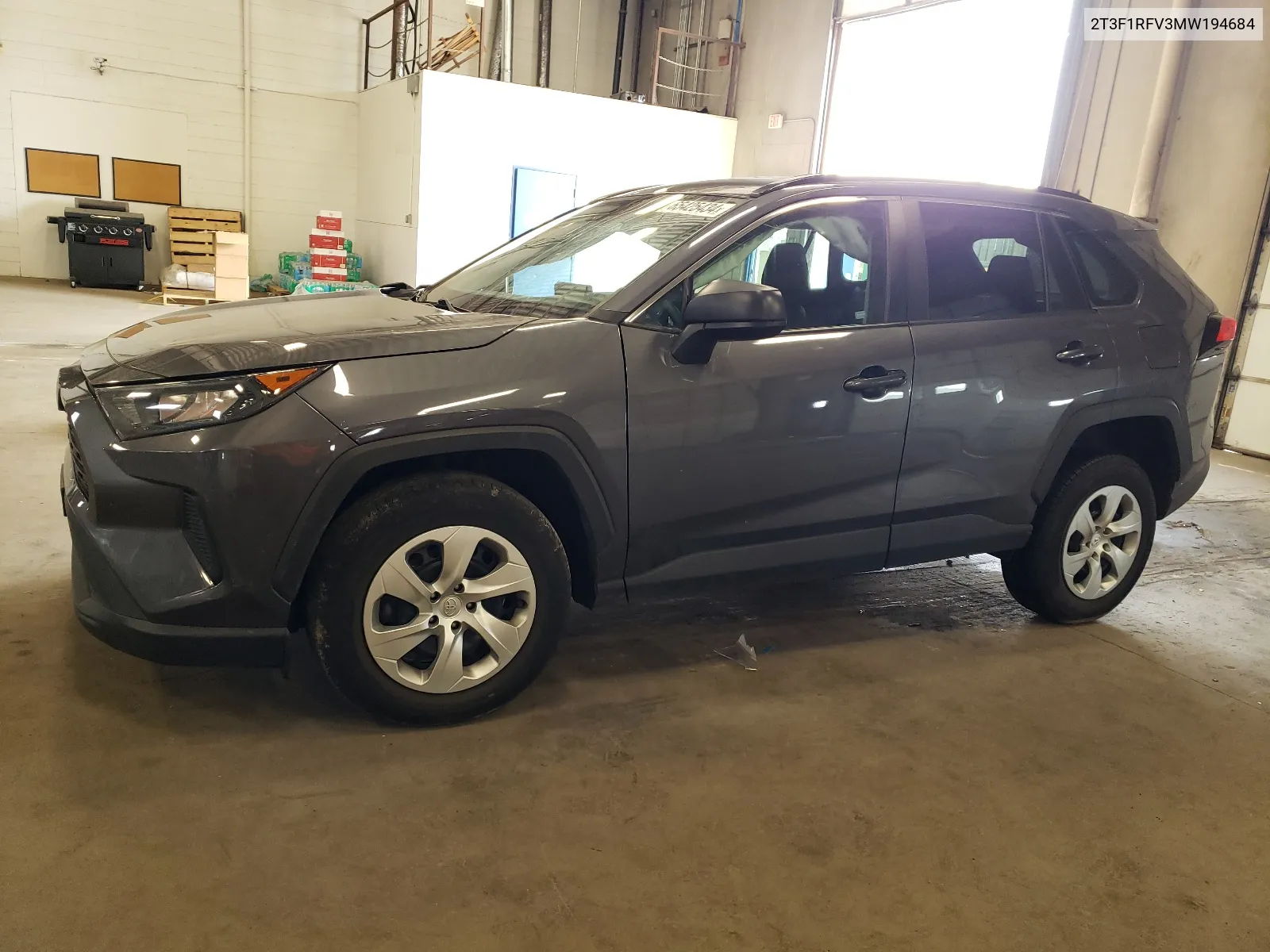 2021 Toyota Rav4 Le VIN: 2T3F1RFV3MW194684 Lot: 65425434