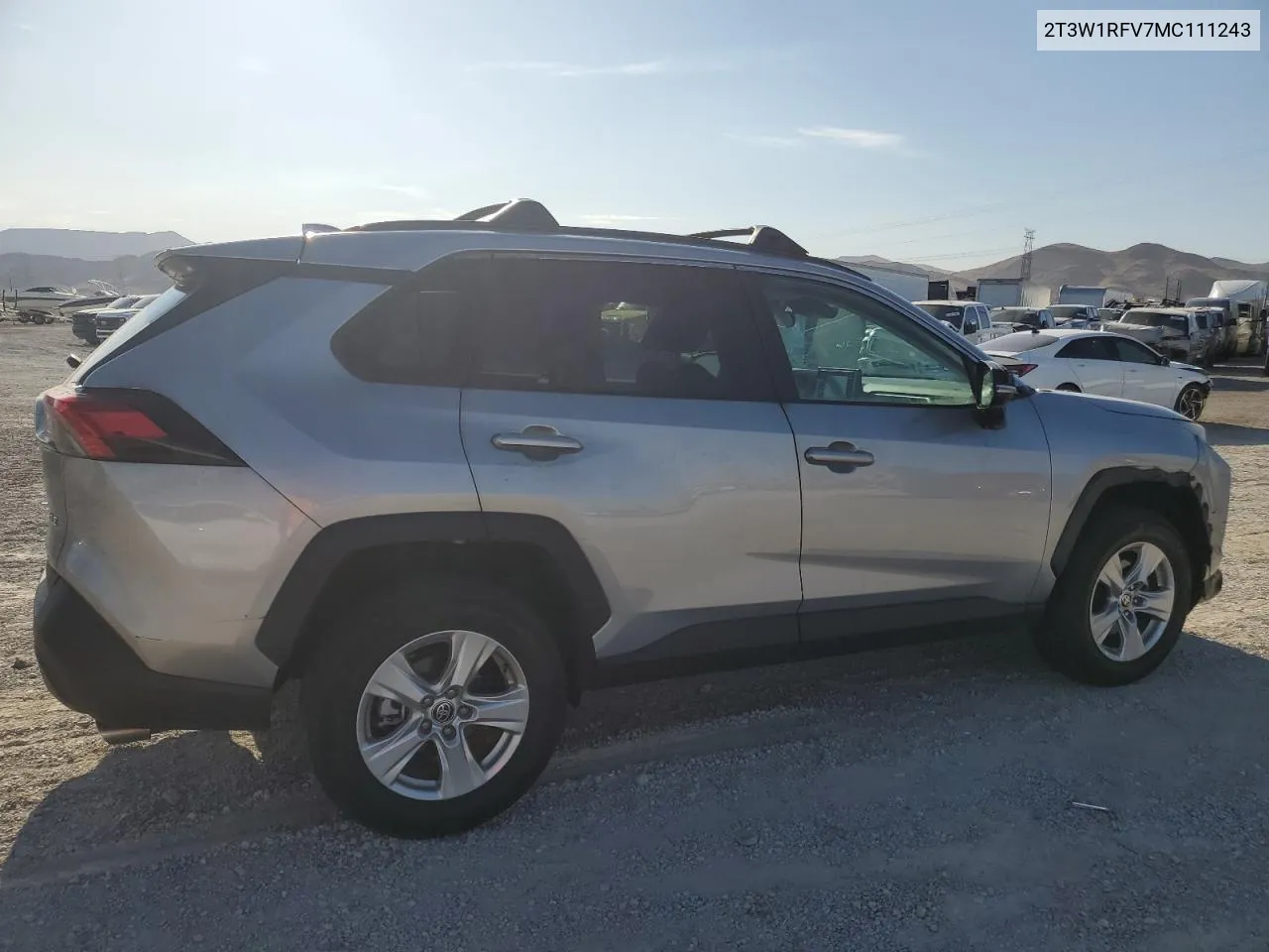 2T3W1RFV7MC111243 2021 Toyota Rav4 Xle