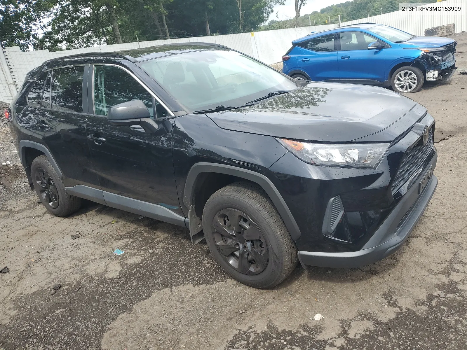 2T3F1RFV3MC153909 2021 Toyota Rav4 Le