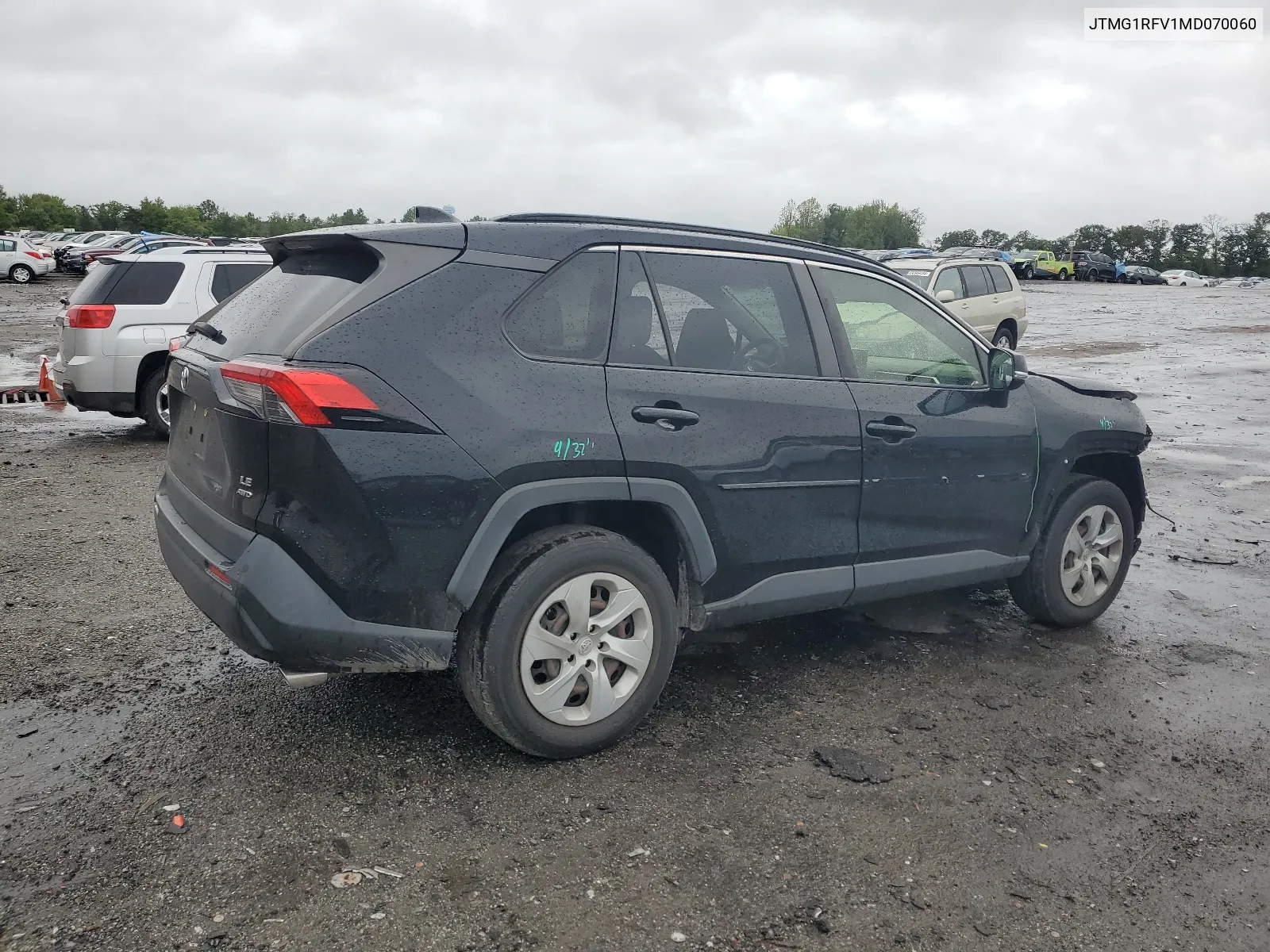 JTMG1RFV1MD070060 2021 Toyota Rav4 Le