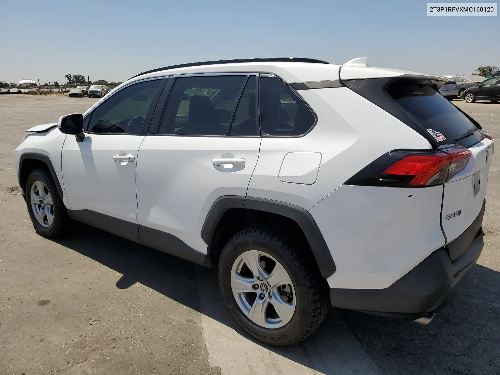 2T3P1RFVXMC160120 2021 Toyota Rav4 Xle