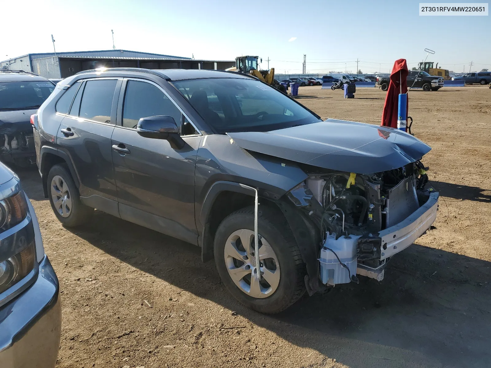 2T3G1RFV4MW220651 2021 Toyota Rav4 Le