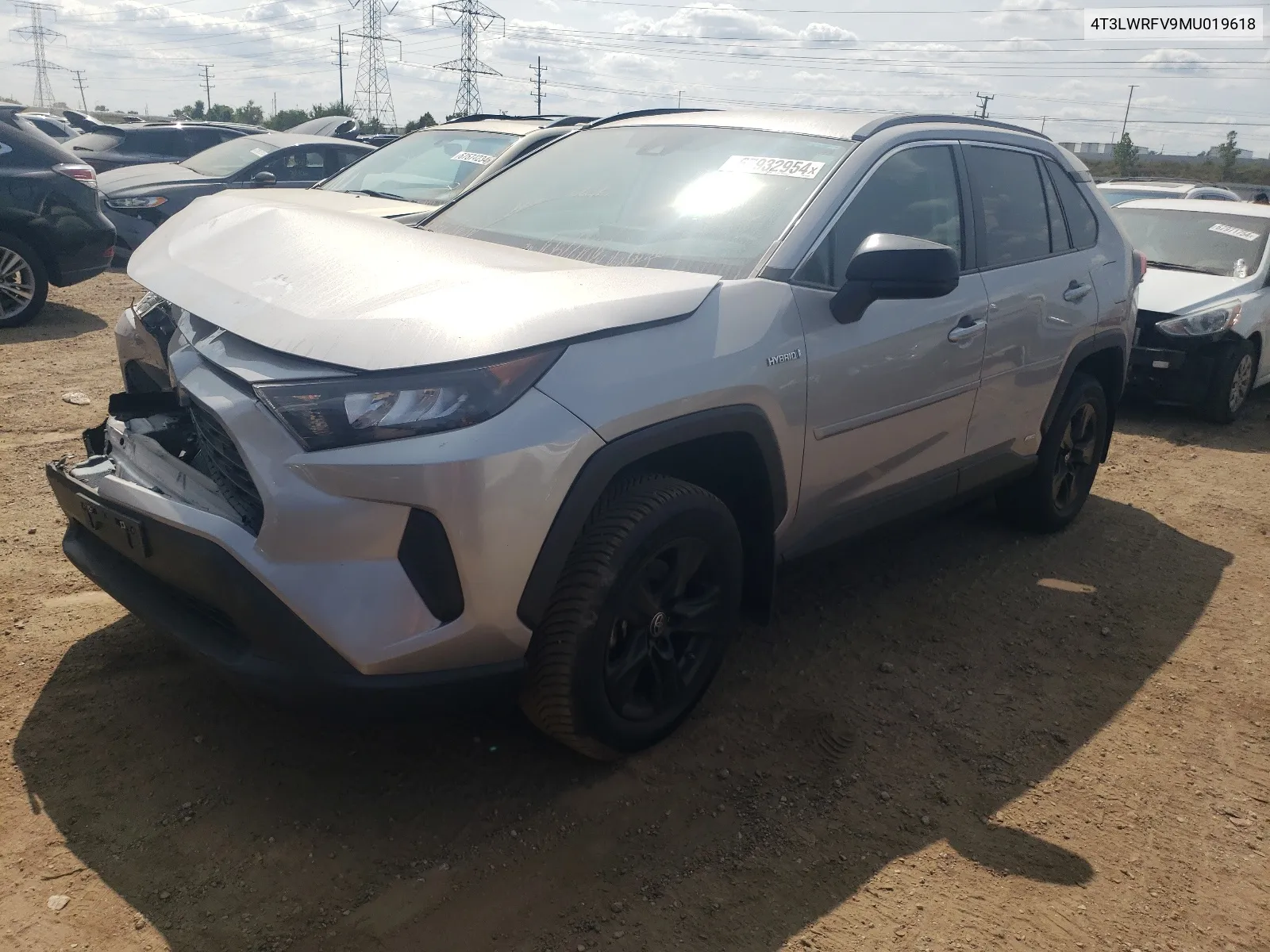 4T3LWRFV9MU019618 2021 Toyota Rav4 Le