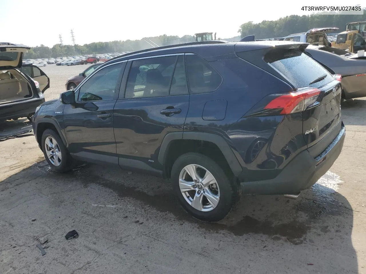 4T3RWRFV5MU027435 2021 Toyota Rav4 Xle